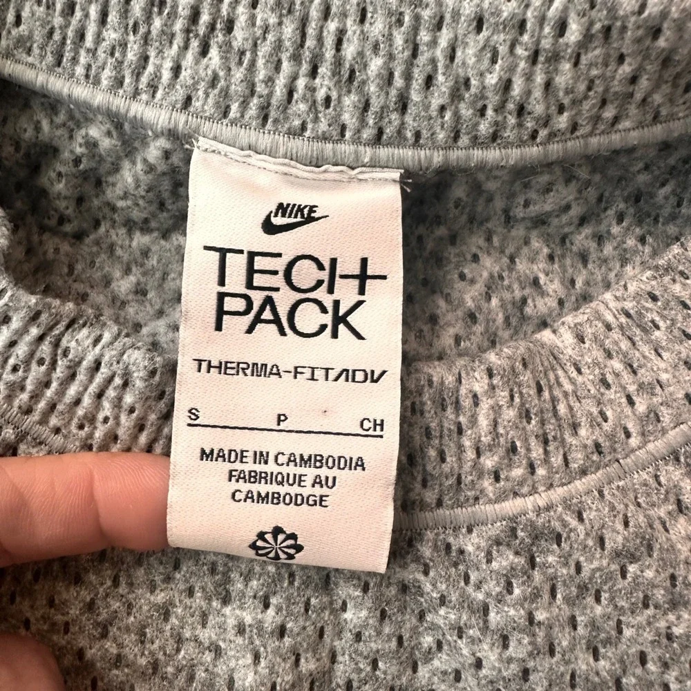 Nike Tech Pack Sweatshirt Womens S Therma-FIT ADV Cropped Grey Modern Activewear